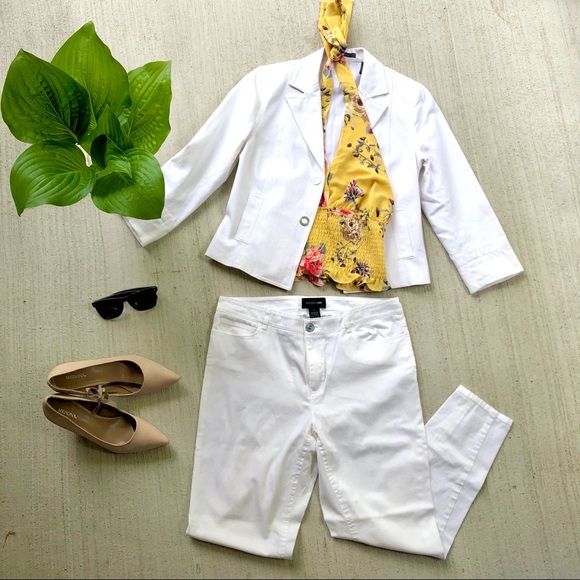 Love Tree small yellow summer top halter tie with lining and floral print - Picture 16 of 16